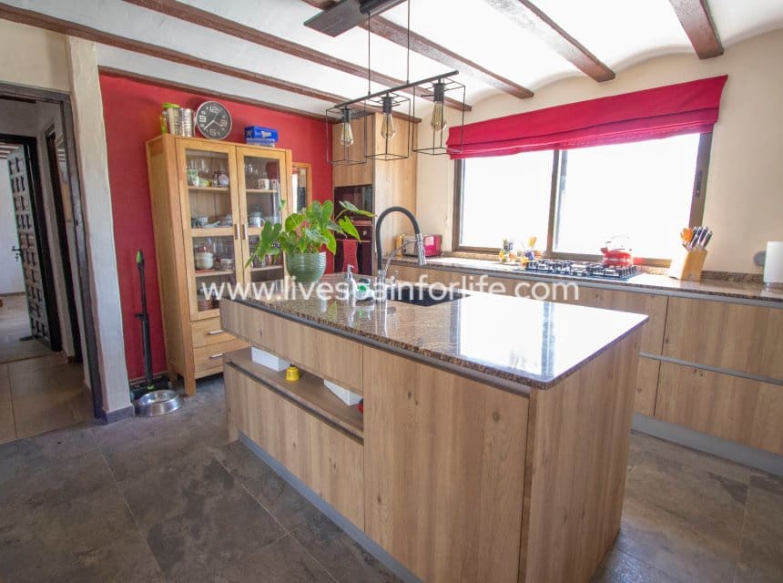 6 Zimmer Finca/Landgut zu verkaufen in Barbarroja mit Pool - 534.995 € (Ref: 10062614)