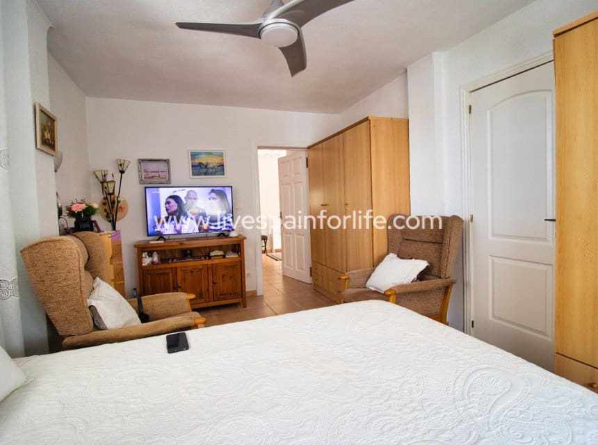 3 Zimmer Villa zu verkaufen in Ciudad Quesada mit Pool Garage - 325.000 € (Ref: 10062619)