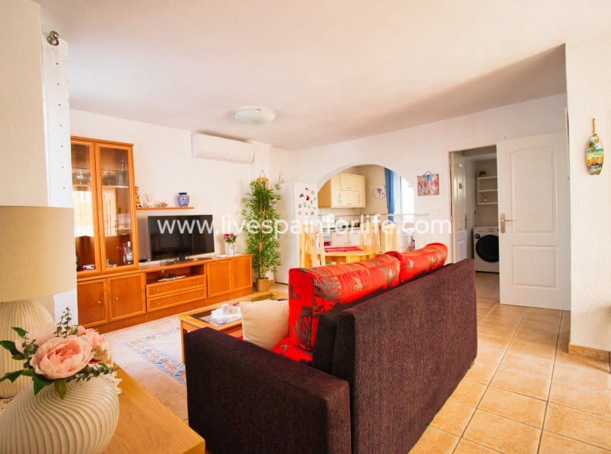 3 Zimmer Villa zu verkaufen in Ciudad Quesada mit Pool Garage - 325.000 € (Ref: 10062619)