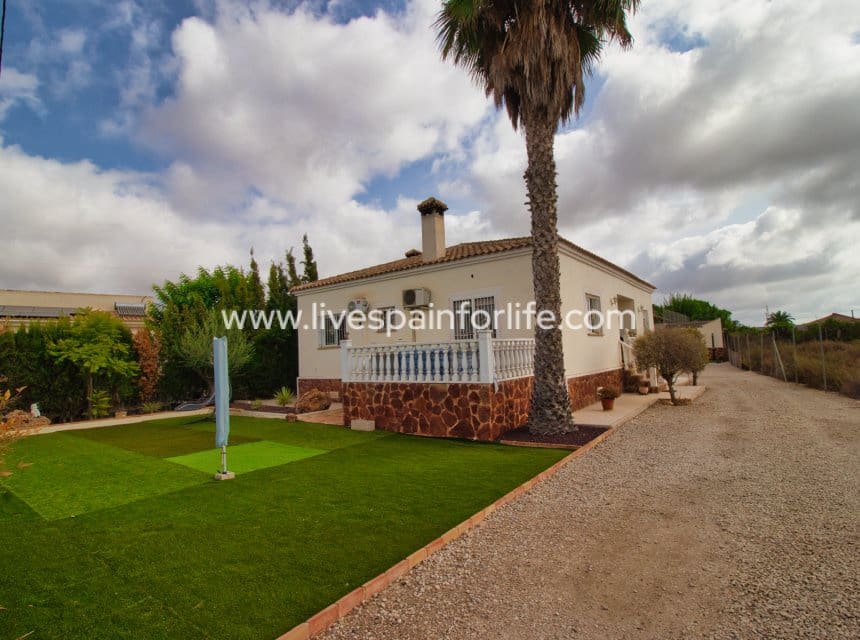 3 slaapkamer Finca/Landhuis te koop in La Murada met zwembad - € 260.000 (Ref: 10062730)