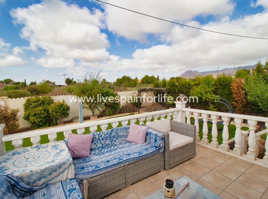3 slaapkamer Finca/Landhuis te koop in La Murada met zwembad - € 260.000 (Ref: 10062730)