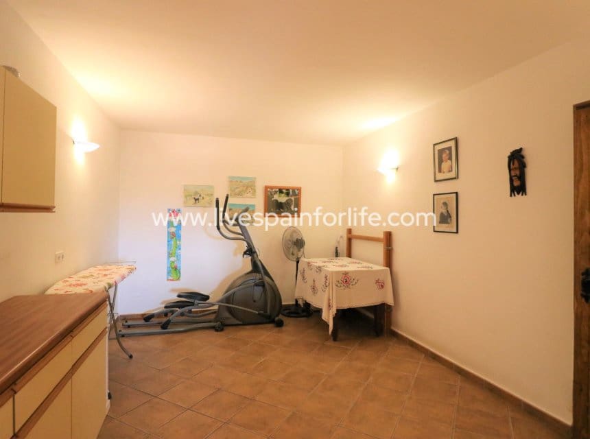 4 sovrum Finca/Hus på landet till salu i Macisvenda med garage - 350 000 € (Ref: 10072979)
