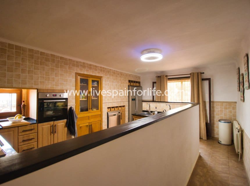 5 quarto Quinta/Casa Rural para venda em La Romana com piscina garagem - 545 000 € (Ref: 10073190)