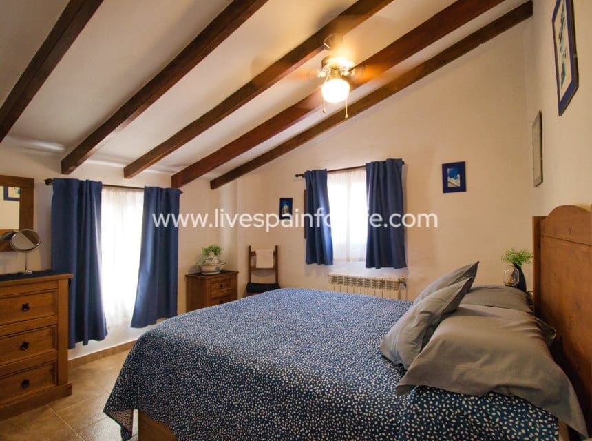 5 quarto Quinta/Casa Rural para venda em La Romana com piscina garagem - 545 000 € (Ref: 10073190)