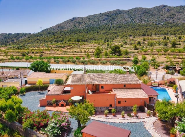 5 quarto Quinta/Casa Rural para venda em La Romana com piscina garagem - 545 000 € (Ref: 10073190)