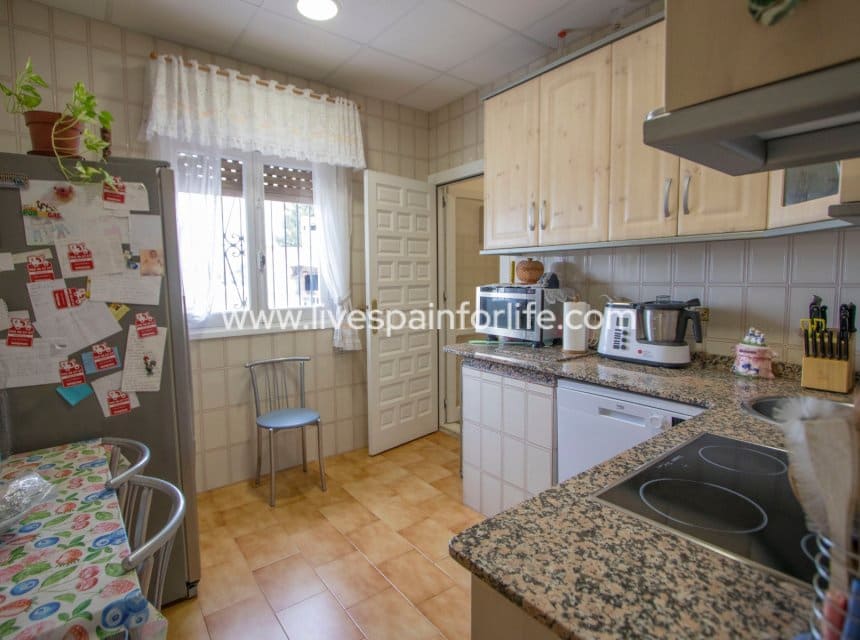 4 bedroom Finca/Country House for sale in Albatera with pool garage - € 362,000 (Ref: 10073198)