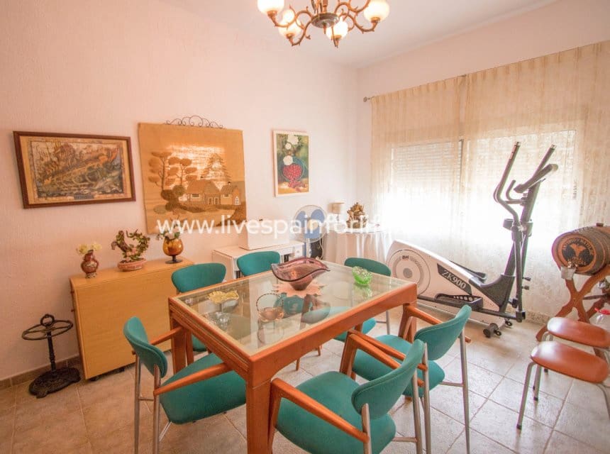 4 bedroom Finca/Country House for sale in Albatera with pool garage - € 362,000 (Ref: 10073198)