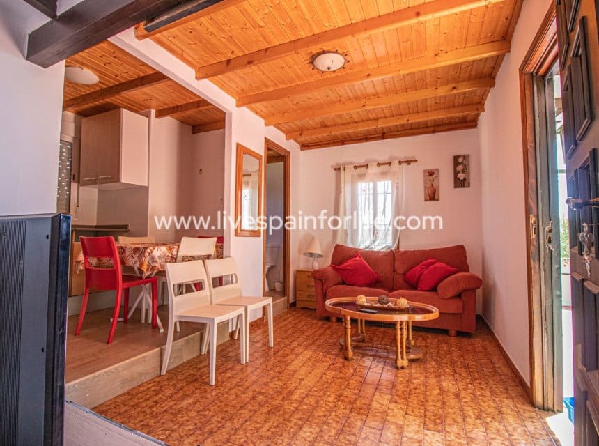 6 soverom Finca/Herregård til salgs i Alicante by med svømmebasseng garasje - € 399 995 (Ref: 10076784)