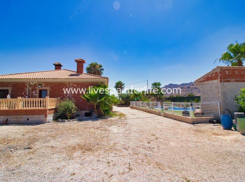4 camera da letto Finca/Casa di Campagna in vendita in Alicante citta con piscina garage - 348.000 € (Rif: 10076787)