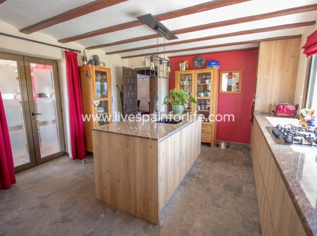 6 Zimmer Finca/Landgut zu verkaufen in Alicante / Alacant Stadt mit Pool - 534.995 € (Ref: 10076788)
