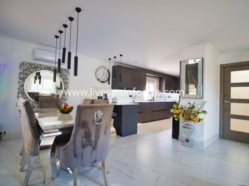 3 chambre Finca/Maison de Campagne à vendre à Alicante ville avec piscine garage - 395 000 € (Ref: 10076789)