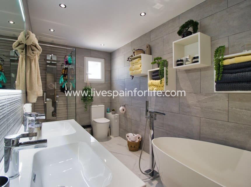 3 chambre Finca/Maison de Campagne à vendre à Alicante ville avec piscine garage - 395 000 € (Ref: 10076789)