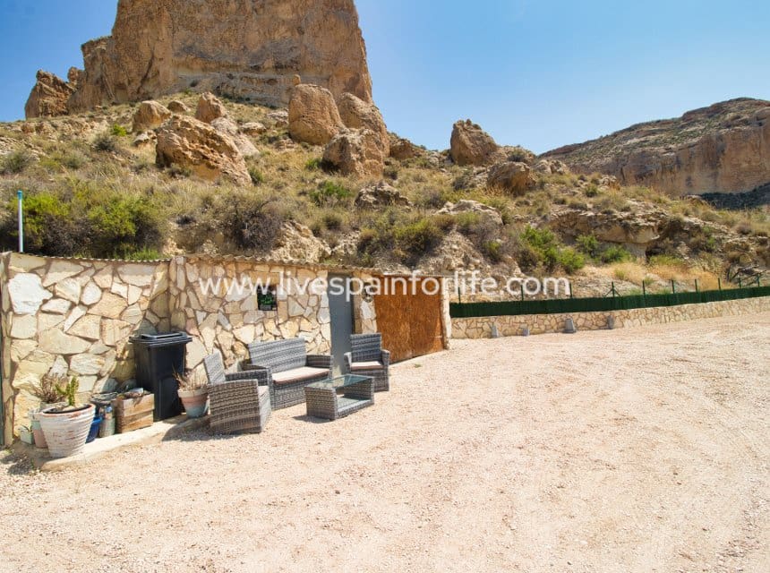 3 chambre Finca/Maison de Campagne à vendre à Alicante ville avec piscine garage - 395 000 € (Ref: 10076789)