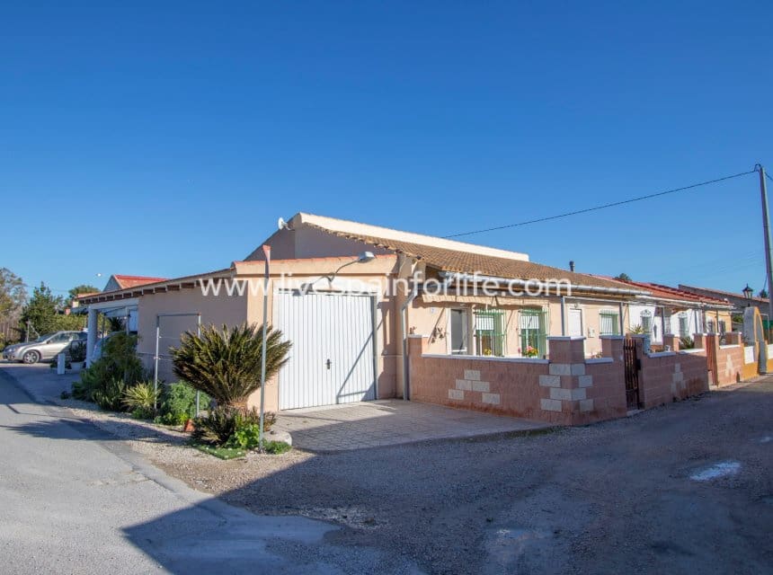 6 camera da letto Finca/Casa di Campagna in vendita in Redovan con garage - 197.000 € (Rif: 10076790)