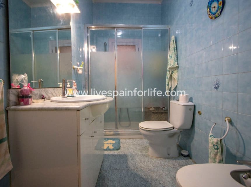 6 camera da letto Finca/Casa di Campagna in vendita in Redovan con garage - 197.000 € (Rif: 10076790)