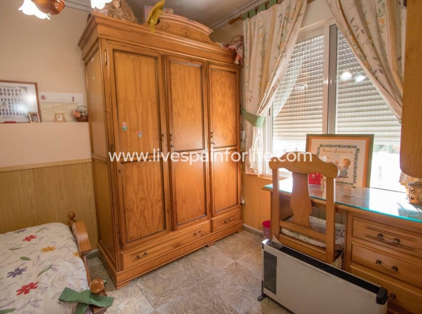 6 camera da letto Finca/Casa di Campagna in vendita in Redovan con garage - 197.000 € (Rif: 10076790)