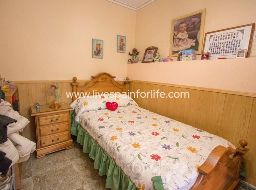 6 camera da letto Finca/Casa di Campagna in vendita in Redovan con garage - 197.000 € (Rif: 10076790)