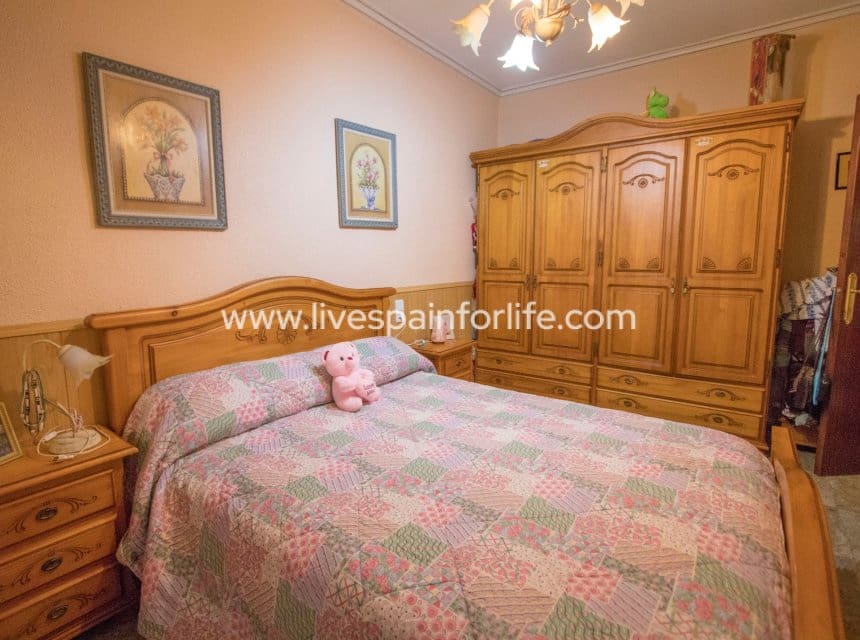 6 camera da letto Finca/Casa di Campagna in vendita in Redovan con garage - 197.000 € (Rif: 10076790)