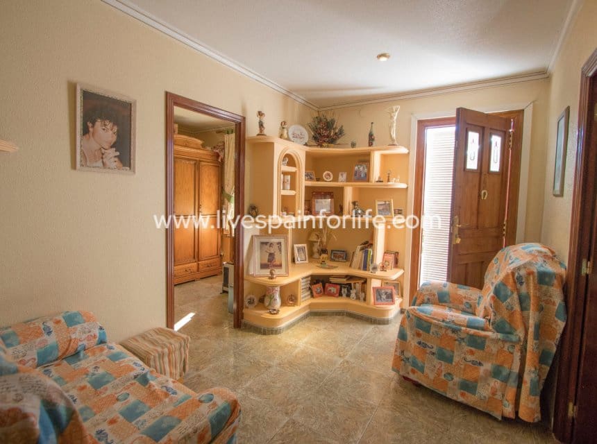 6 camera da letto Finca/Casa di Campagna in vendita in Redovan con garage - 197.000 € (Rif: 10076790)