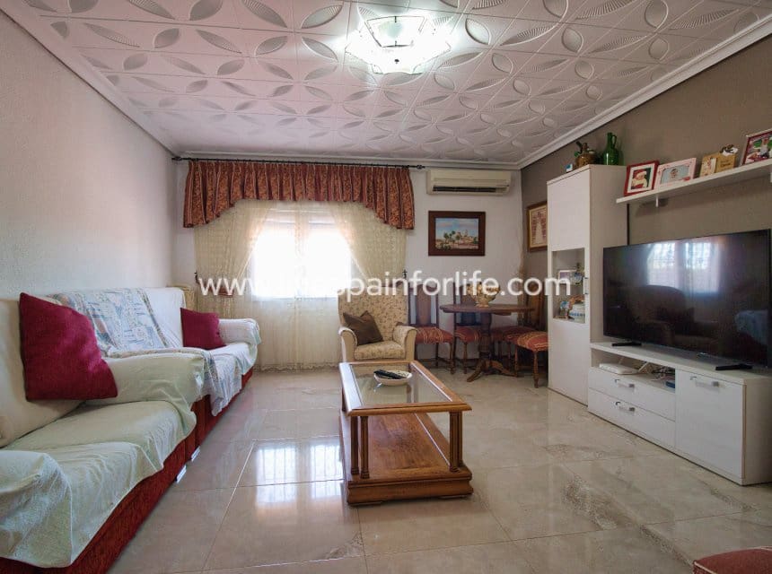4 sypialnia Finka/Dom wiejski na sprzedaż w Crevillente / Crevillent z basenem garażem - 495 000 € (Ref: 10076793)
