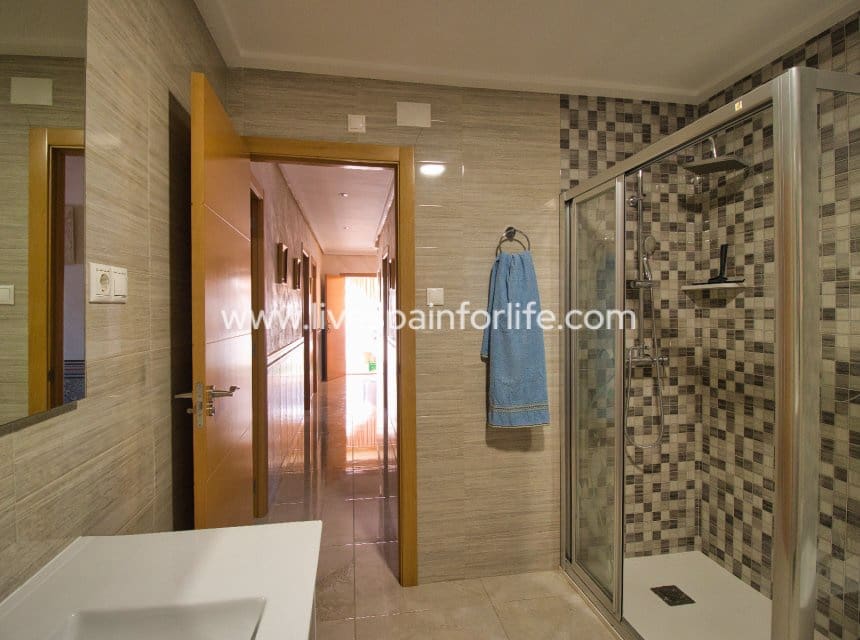 4 sypialnia Finka/Dom wiejski na sprzedaż w Crevillente / Crevillent z basenem garażem - 495 000 € (Ref: 10076793)