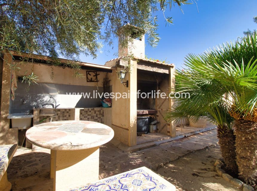 4 sypialnia Finka/Dom wiejski na sprzedaż w Crevillente / Crevillent z basenem garażem - 495 000 € (Ref: 10076793)
