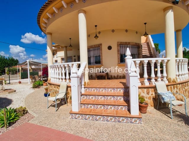 3 soveværelse Finca/Landehus til salg i Alicante by med swimmingpool - € 389.000 (Ref: 10076931)