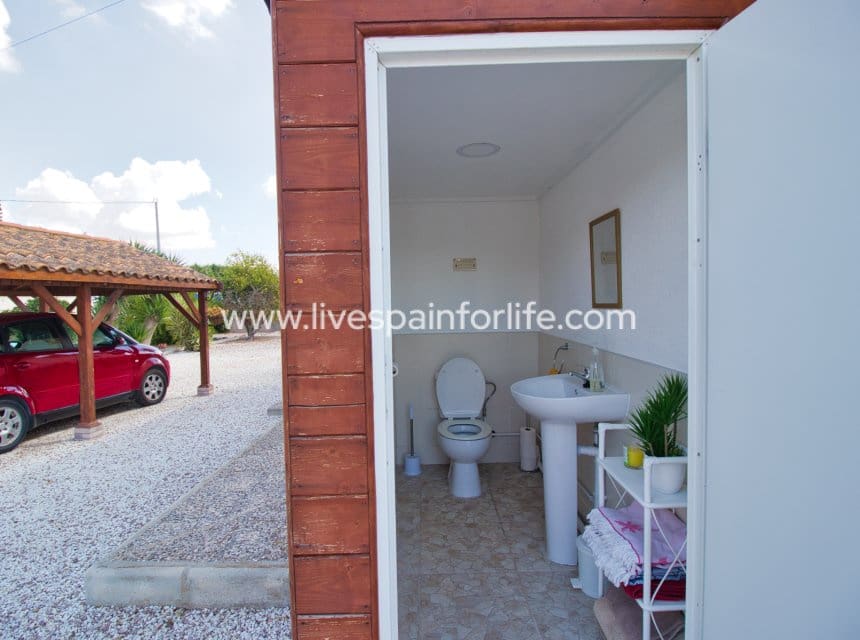 3 soveværelse Finca/Landehus til salg i Alicante by med swimmingpool - € 389.000 (Ref: 10076931)