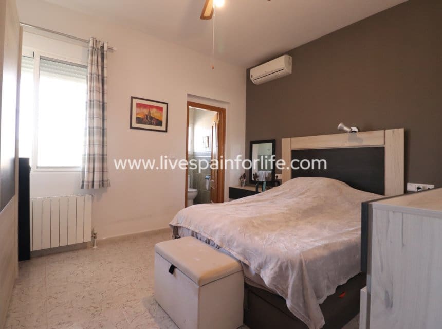 3 soverom Finca/Herregård til salgs i Callosa de Segura med svømmebasseng garasje - € 350 000 (Ref: 10078648)