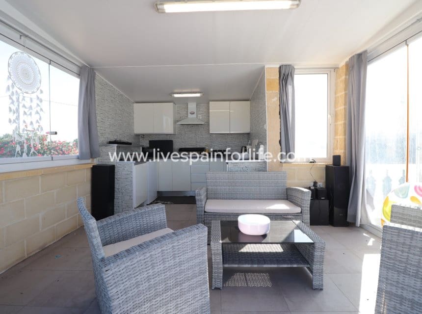 3 soverom Finca/Herregård til salgs i Callosa de Segura med svømmebasseng garasje - € 350 000 (Ref: 10078648)