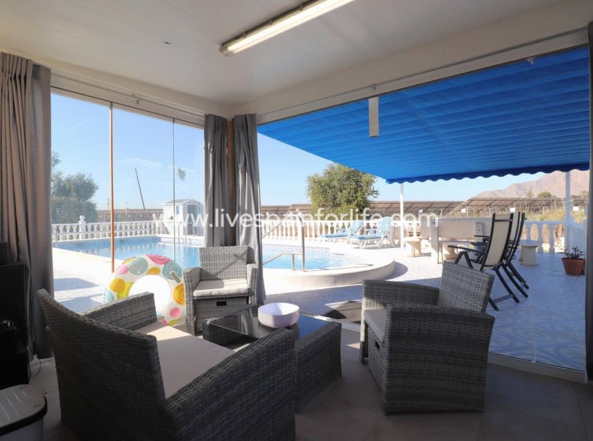 3 soverom Finca/Herregård til salgs i Callosa de Segura med svømmebasseng garasje - € 350 000 (Ref: 10078648)