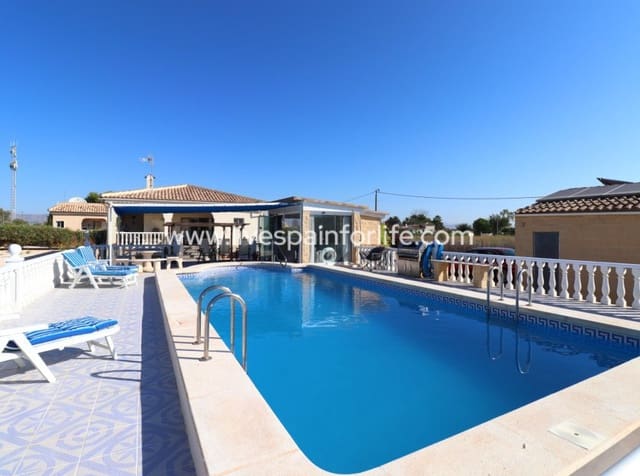 3 soverom Finca/Herregård til salgs i Callosa de Segura med svømmebasseng garasje - € 350 000 (Ref: 10078648)