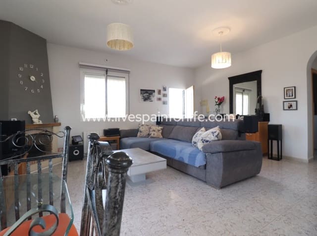3 soverom Finca/Herregård til salgs i Callosa de Segura med svømmebasseng garasje - € 350 000 (Ref: 10078648)