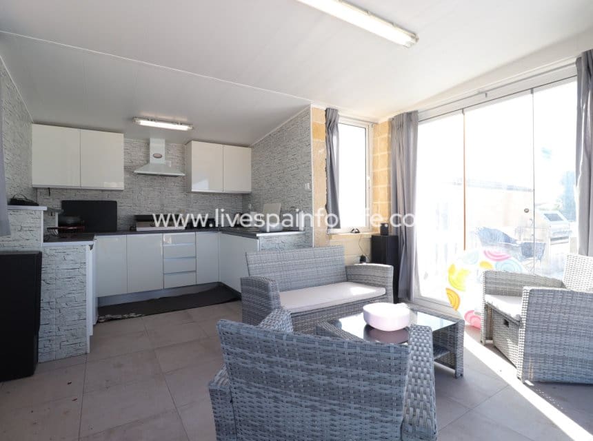 3 soverom Finca/Herregård til salgs i Callosa de Segura med svømmebasseng garasje - € 350 000 (Ref: 10078648)