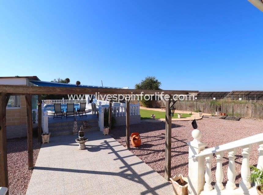 3 soverom Finca/Herregård til salgs i Callosa de Segura med svømmebasseng garasje - € 350 000 (Ref: 10078648)