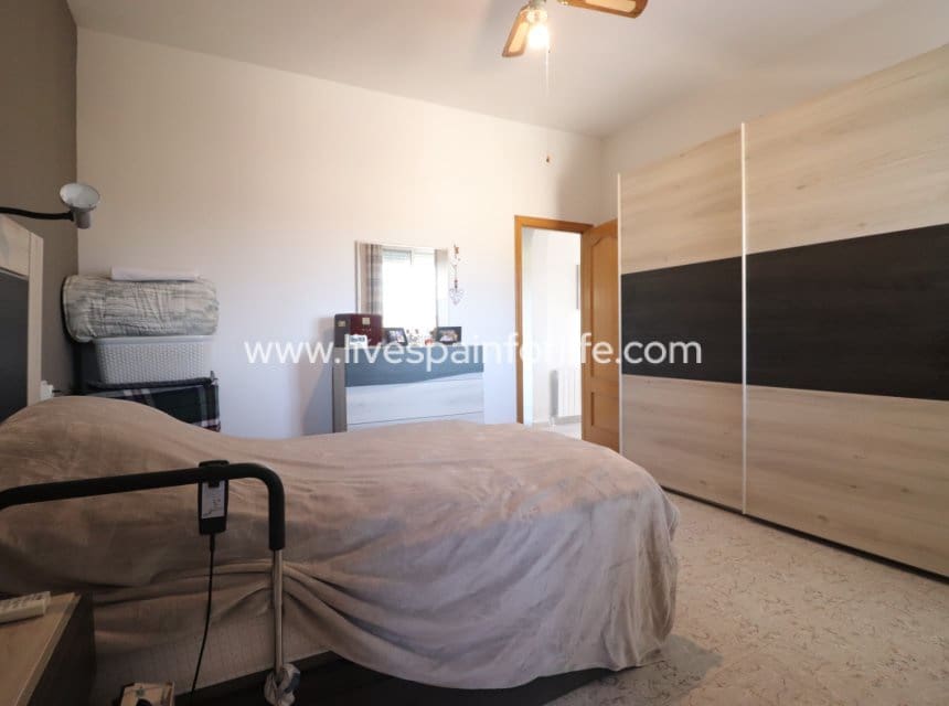 3 soverom Finca/Herregård til salgs i Callosa de Segura med svømmebasseng garasje - € 350 000 (Ref: 10078648)