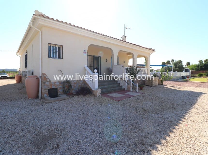 3 soverom Finca/Herregård til salgs i Callosa de Segura med svømmebasseng garasje - € 350 000 (Ref: 10078648)