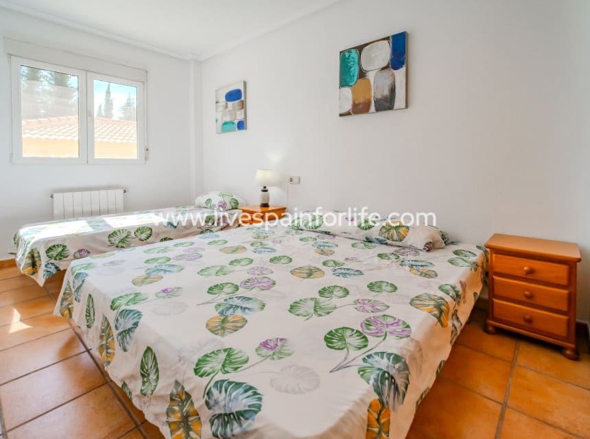 5 soveværelse Finca/Landehus til salg i Rojales med swimmingpool garage - € 650.000 (Ref: 10078918)