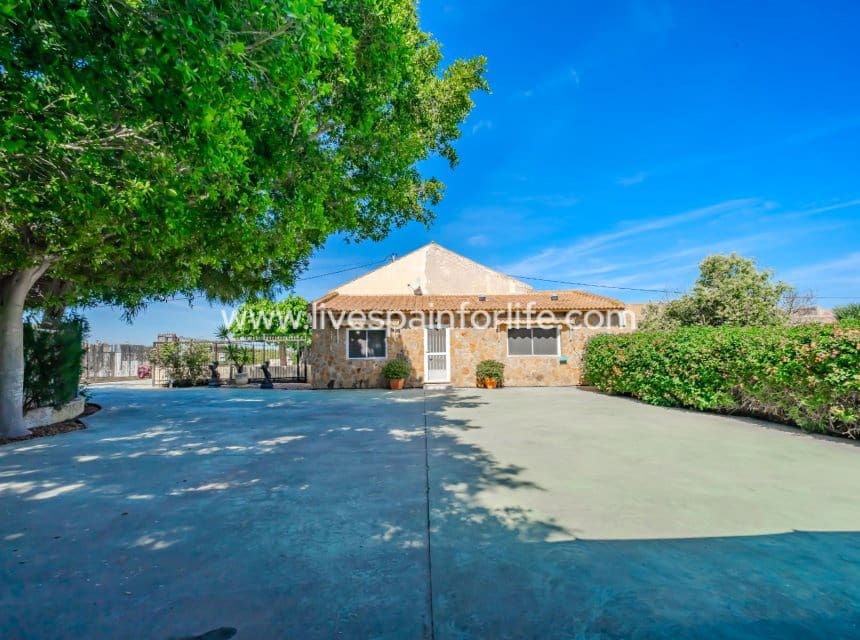 5 soveværelse Finca/Landehus til salg i Rojales med swimmingpool garage - € 650.000 (Ref: 10078918)