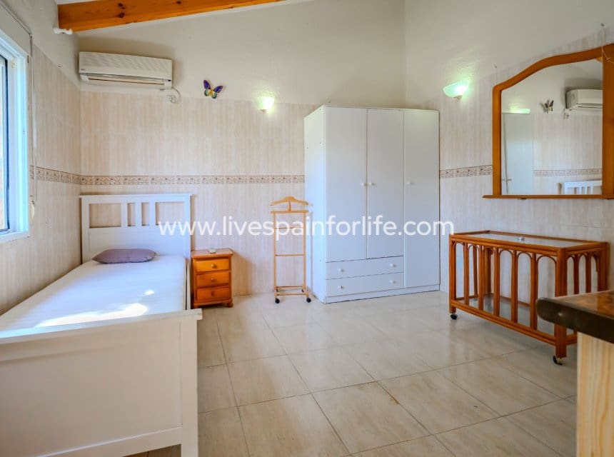 5 soveværelse Finca/Landehus til salg i Rojales med swimmingpool garage - € 650.000 (Ref: 10078918)