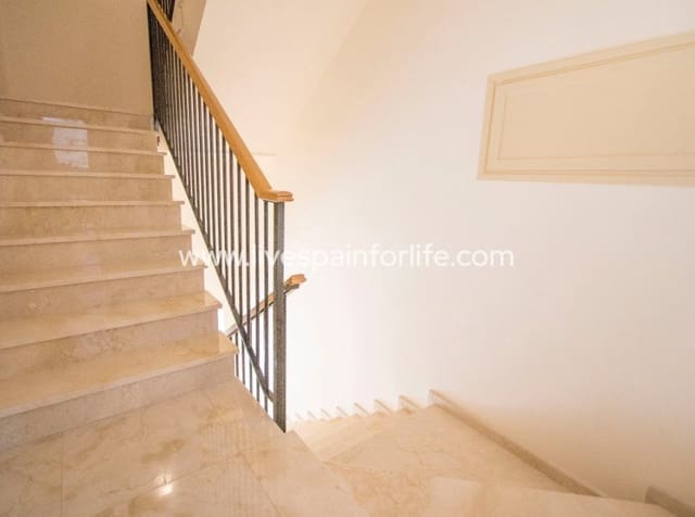 Apartamento de 4 habitaciones en Albatera en venta con garaje - 200.000 € (Ref: 10078919)