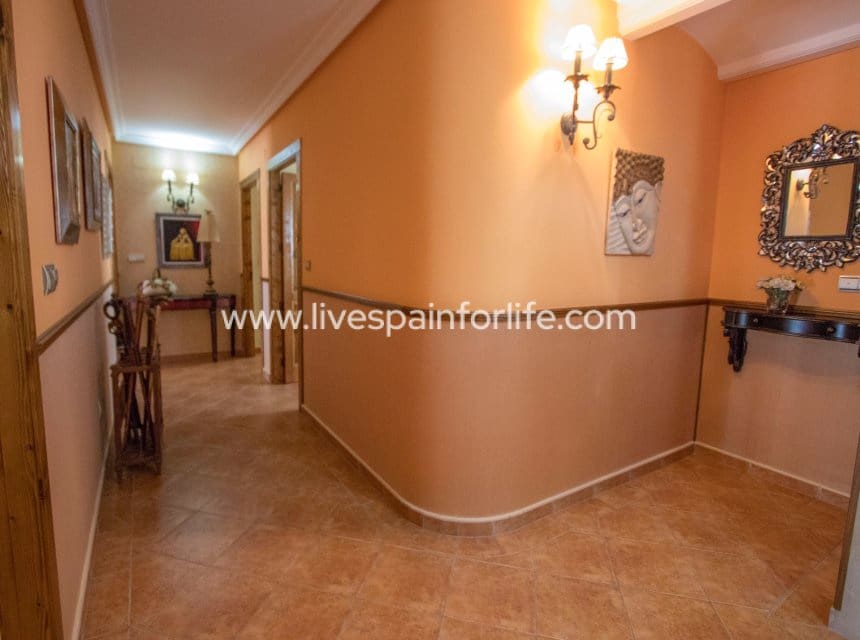 4 quarto Casa em Banda para venda em Albatera com garagem - 460 000 € (Ref: 10079786)