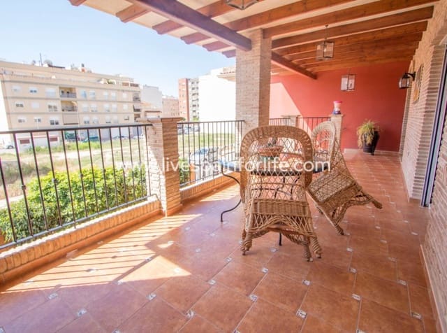 4 quarto Casa em Banda para venda em Albatera com garagem - 460 000 € (Ref: 10079786)