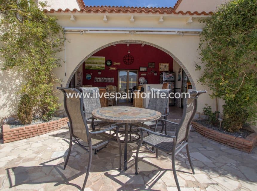 6 chambre Finca/Maison de Campagne à vendre à Hondon de las Nieves avec piscine - 534 995 € (Ref: 10081538)