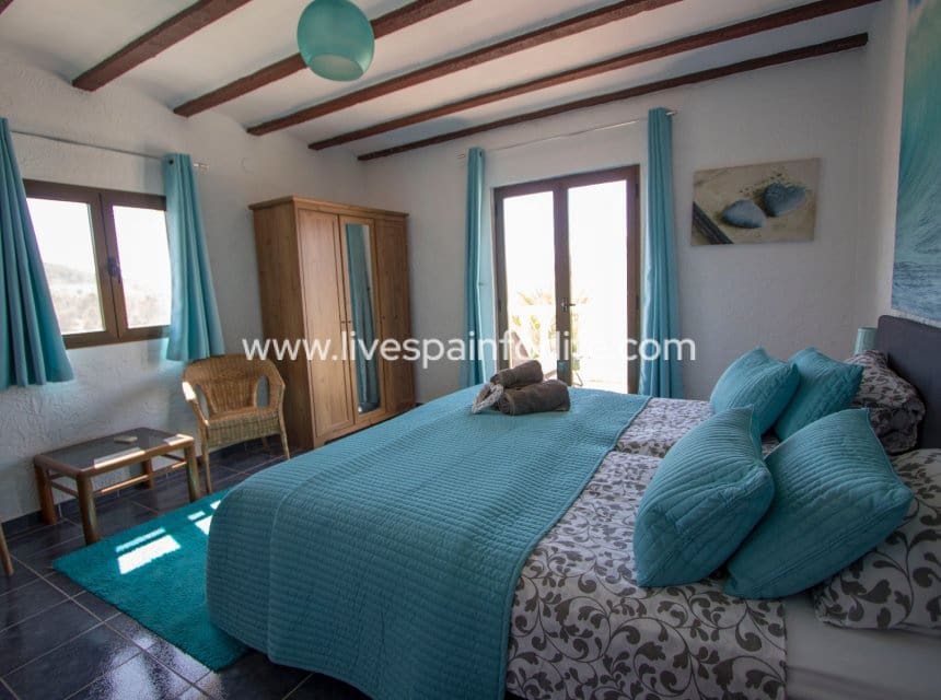 6 makuuhuone Maalaistalo myytävänä paikassa Alicante kaupunki mukana uima-altaan - 534 995 € (Ref: 10081539)