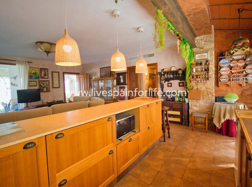 Finca/Casa Rural de 3 habitaciones en Benferri en venta con piscina garaje - 325.000 € (Ref: 10082172)