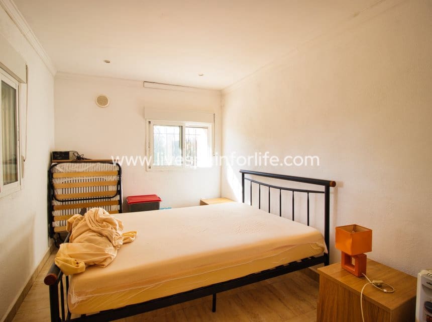 2 sypialnia Finka/Dom wiejski na sprzedaż w Albatera z basenem - 160 000 € (Ref: 10091423)