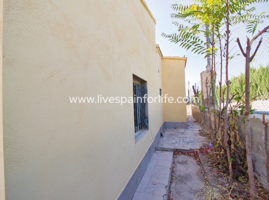 2 sypialnia Finka/Dom wiejski na sprzedaż w Albatera z basenem - 160 000 € (Ref: 10091423)
