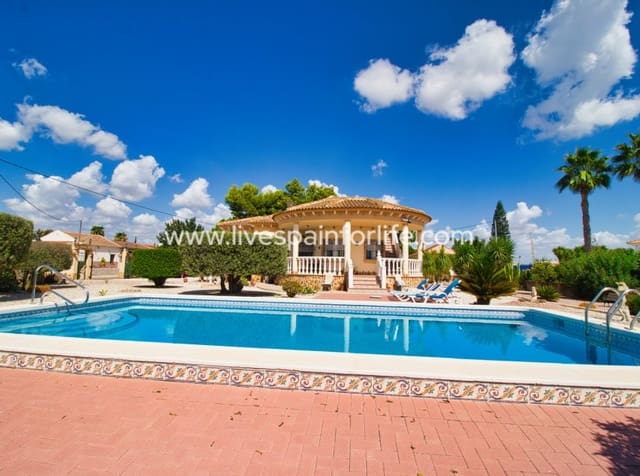 3 slaapkamer Finca/Landhuis te koop in Catral met zwembad - € 389.000 (Ref: 10098785)