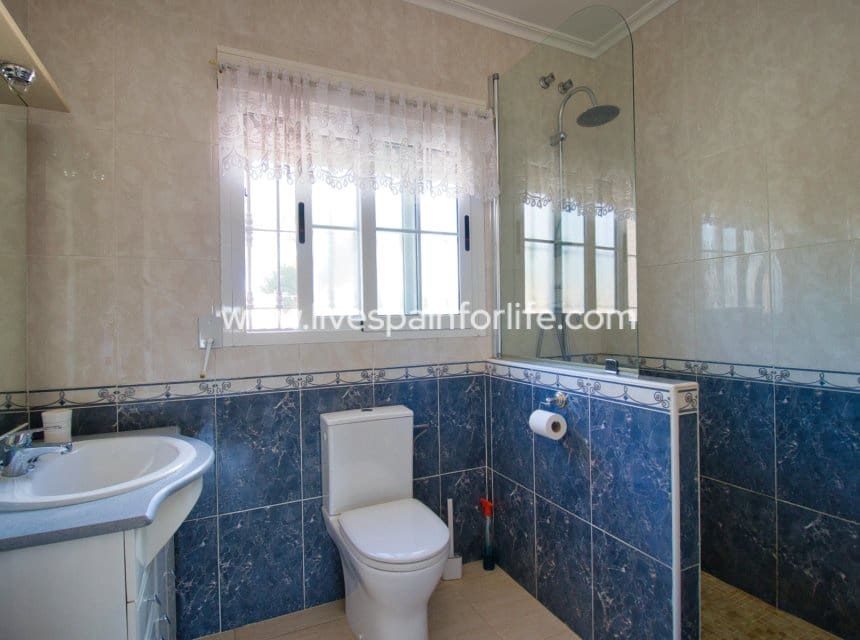 3 slaapkamer Finca/Landhuis te koop in Catral met zwembad - € 389.000 (Ref: 10098785)